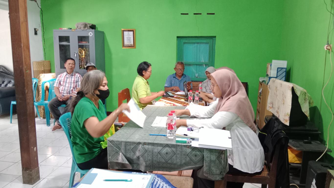 JEMPUT BOLA KEPENDUDUKAN