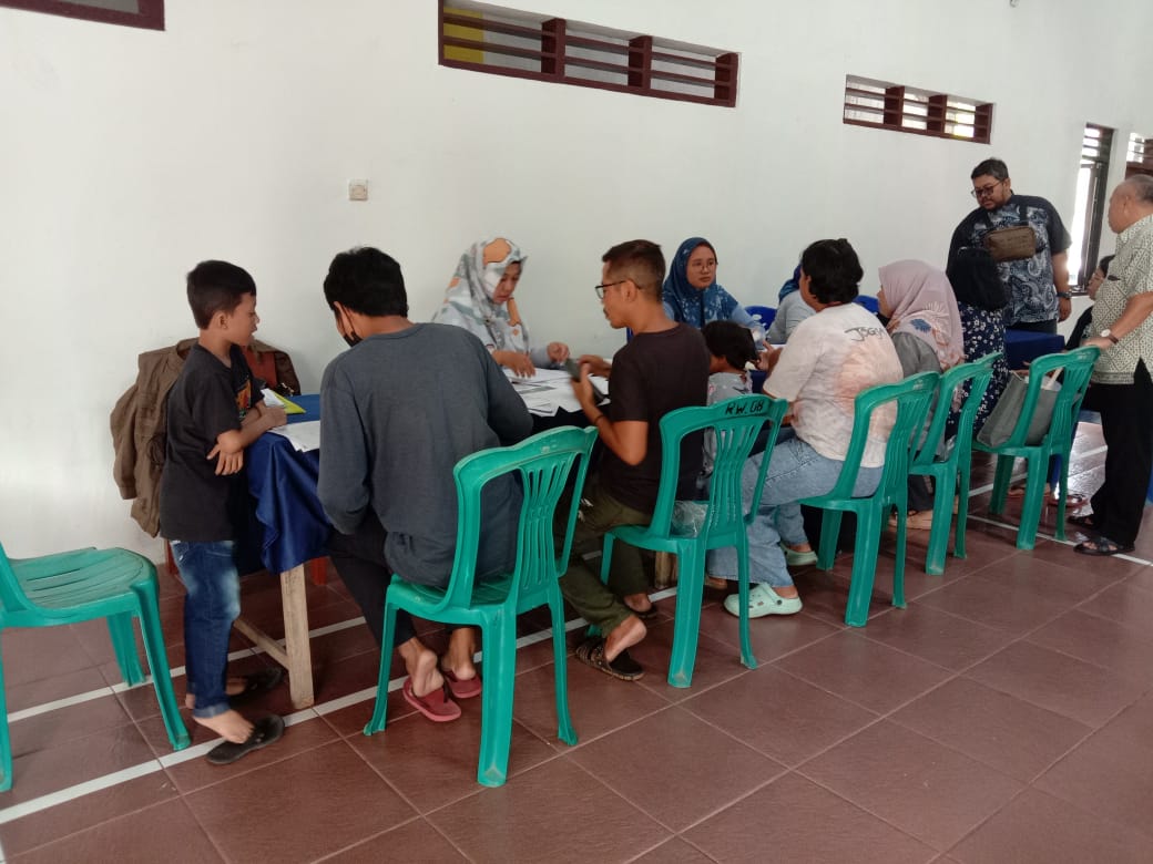 Jemput Bola Adminduk Padukuhan (JEMPOL AMPUH)