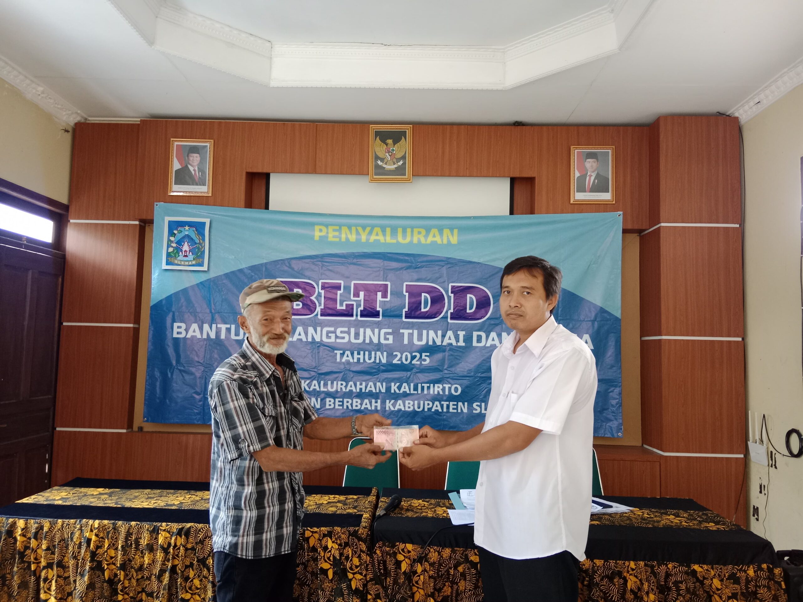 Penyaluran BLT DD Bulan Ke Delapan