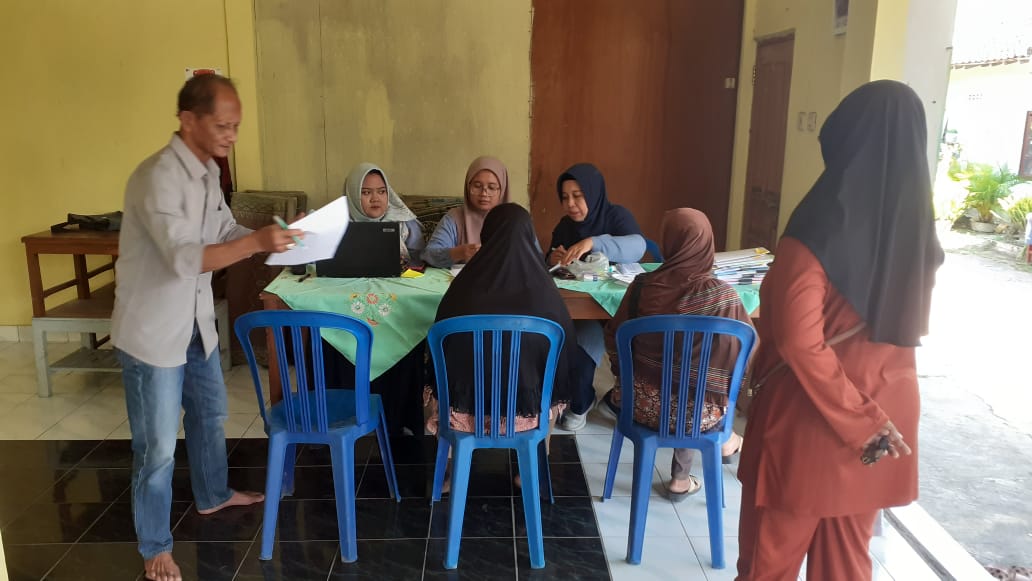 Jemput Bola Adminduk Padukuhan (JEMPOL AMPUH)